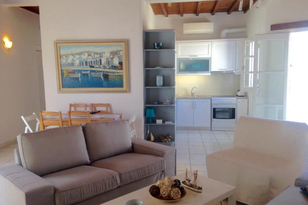 Photo of Livingroom in Ornos