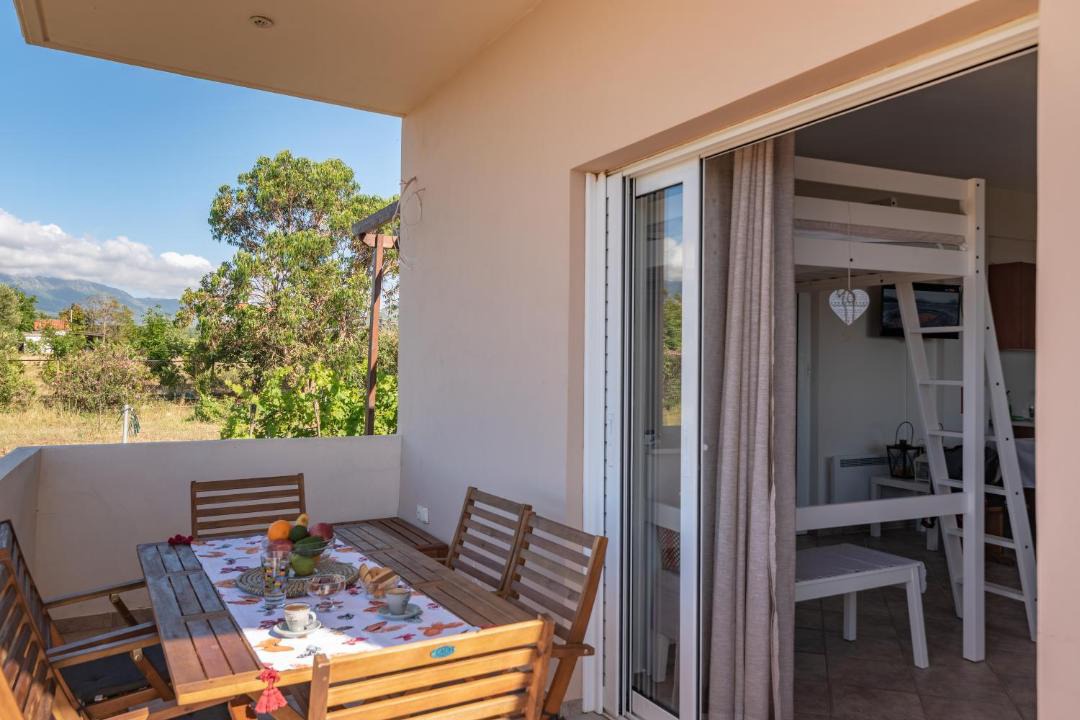 Photo of Patio Balcony in Agrilos