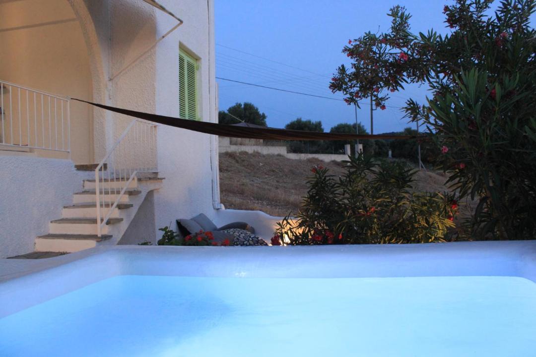 Photo of Patio Balcony in Alyki