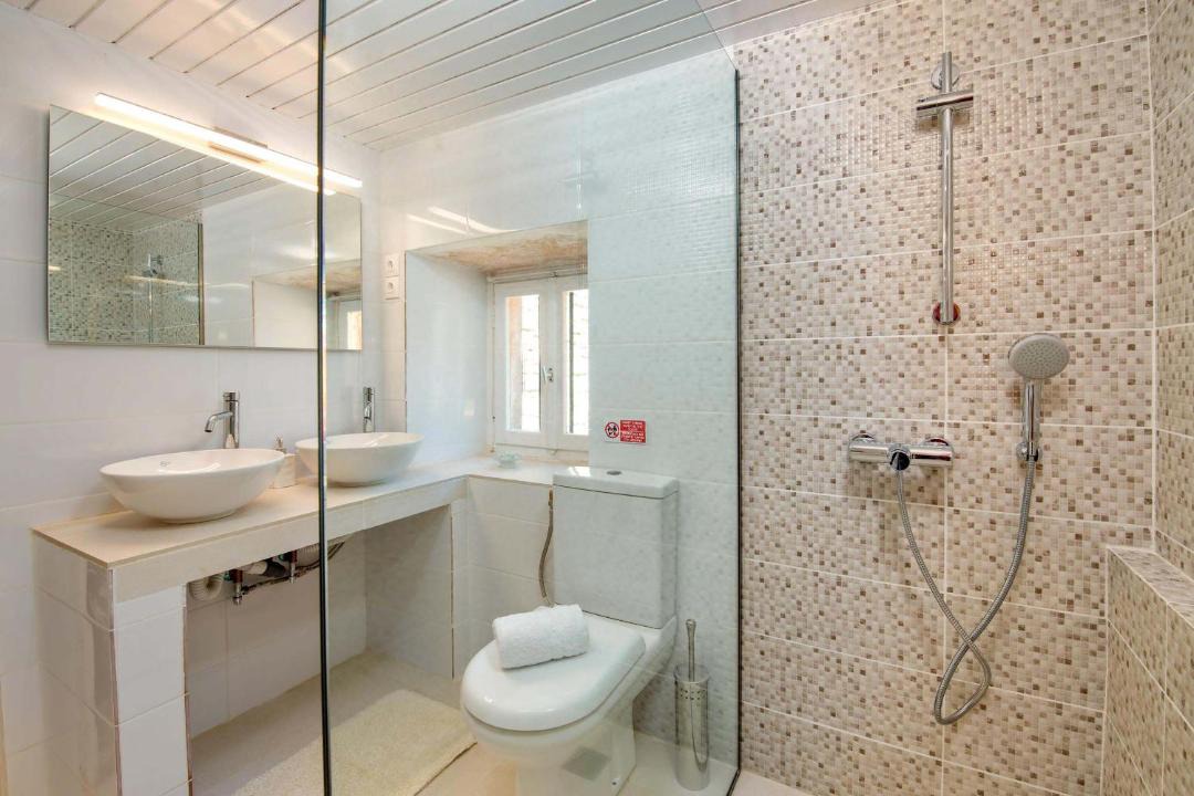 Photo of Bathroom in Koutsi