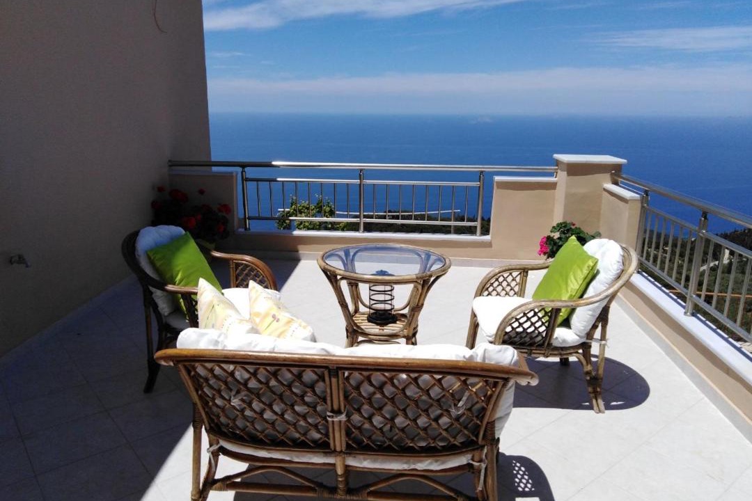 Photo of Patio Balcony in Drimonas