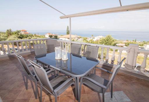 Photo of Patio Balcony in Mikri Mantineia