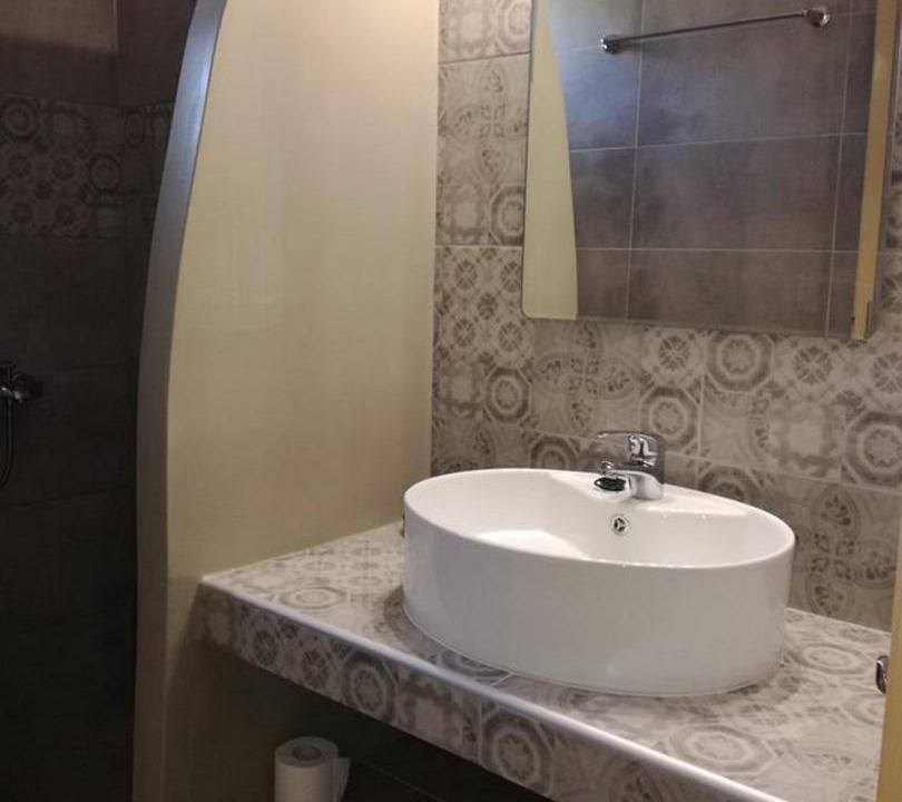 Photo of Bathroom in Ios Town