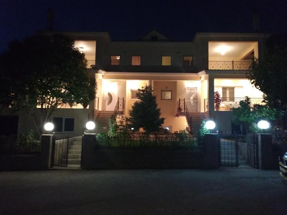 Photo of Buildings in Souli