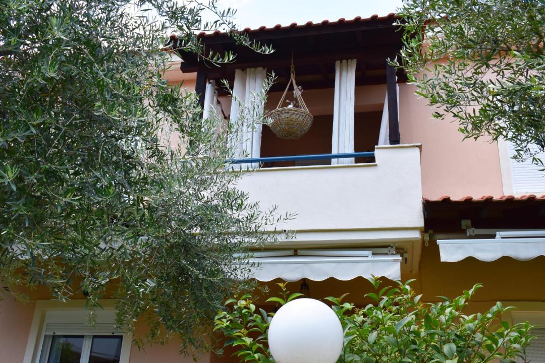 Photo of Buildings in Pefkochori