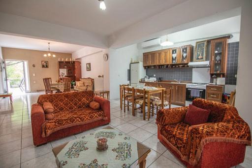 Photo of Livingroom in Dhrepanon