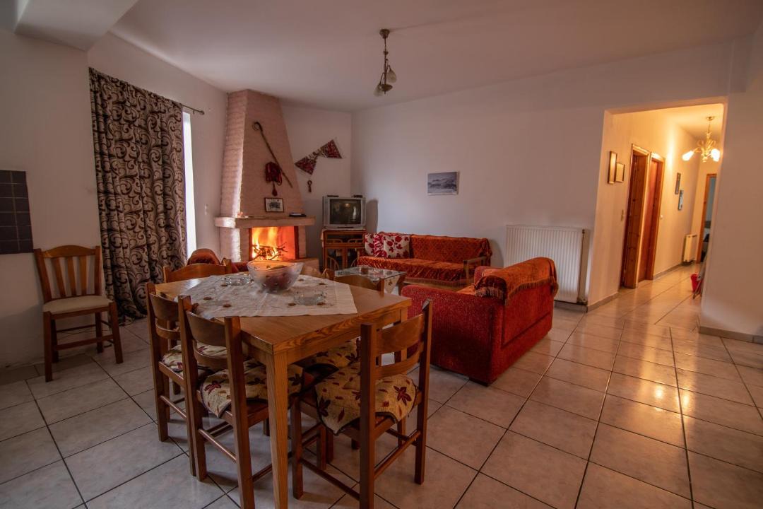 Photo of Livingroom in Dhrepanon