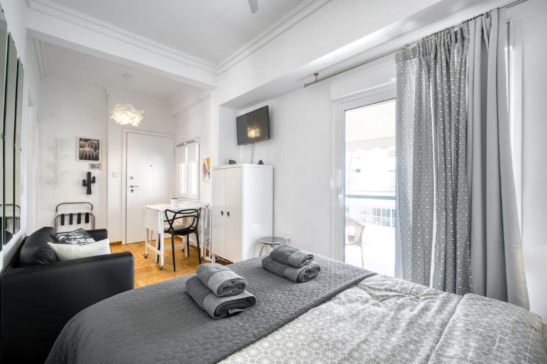Photo of Bedroom in Exarhia