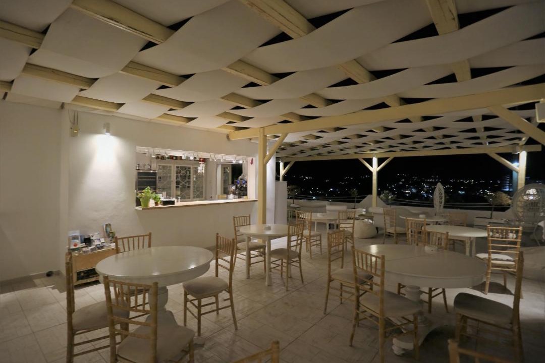 Photo of Others in Adamas