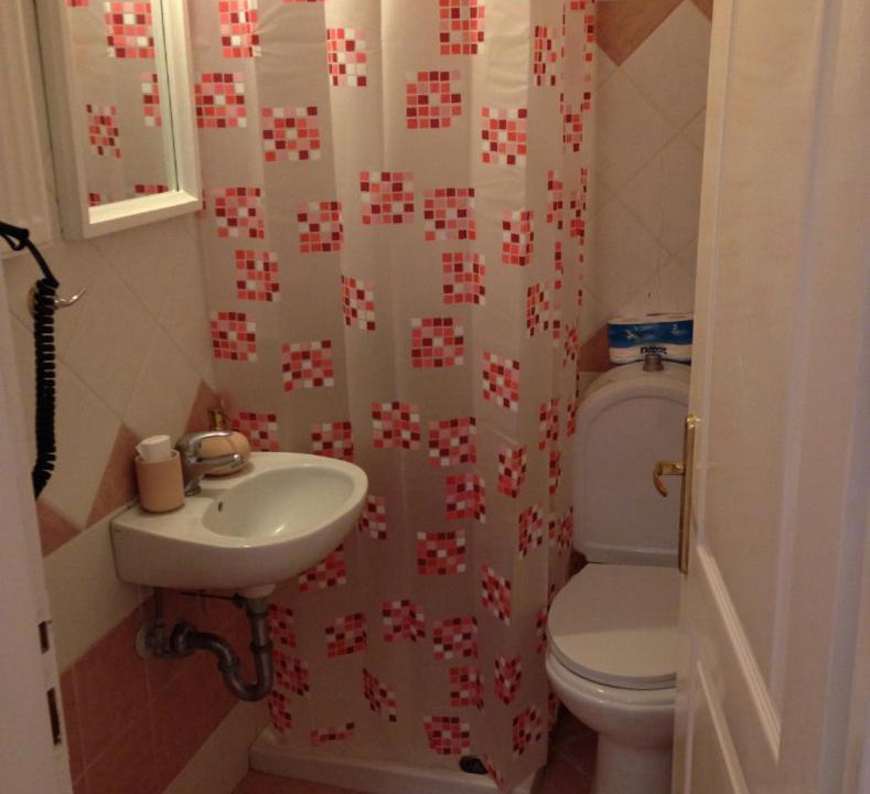 Photo of Bathroom in Kalambaka