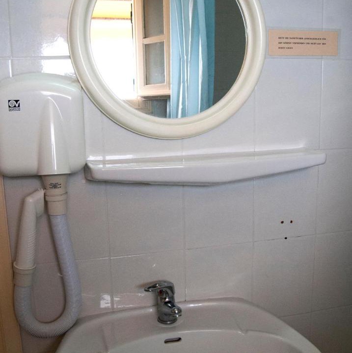 Photo of Bathroom in Apraos