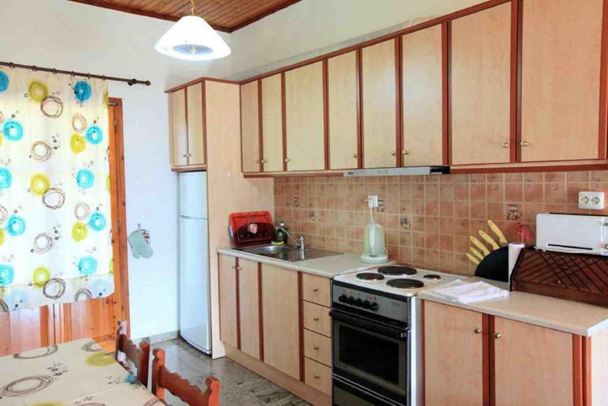 Photo of Kitchen in Petaleia