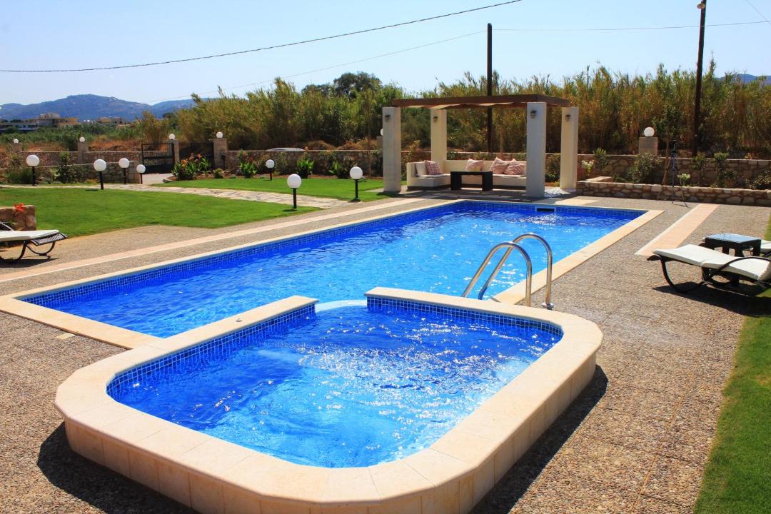 Photo of Outdoor in Rapaniana