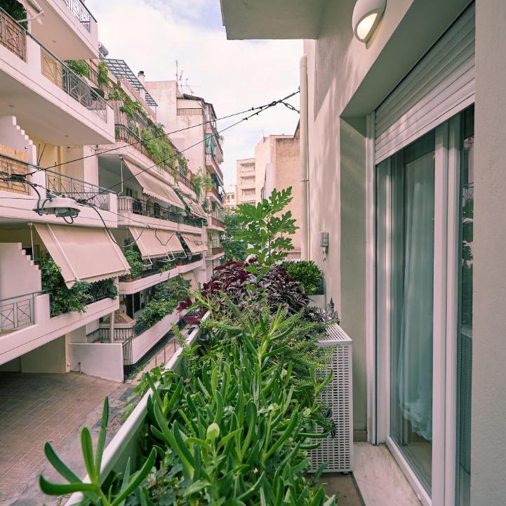 Photo of Patio Balcony in Neos Kosmos