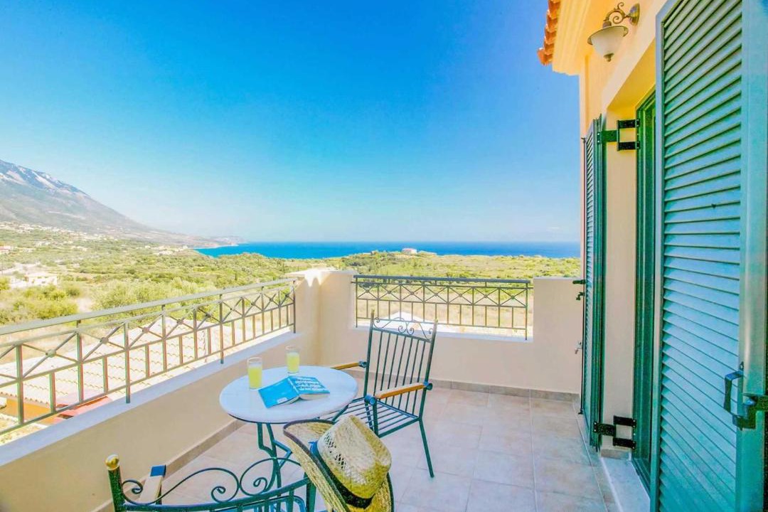 Photo of Patio Balcony in Karavados