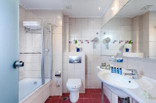 Photo of Bathroom in Alimos