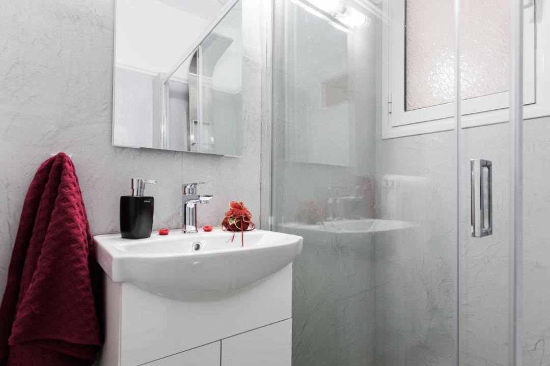 Photo of Bathroom in Plaka