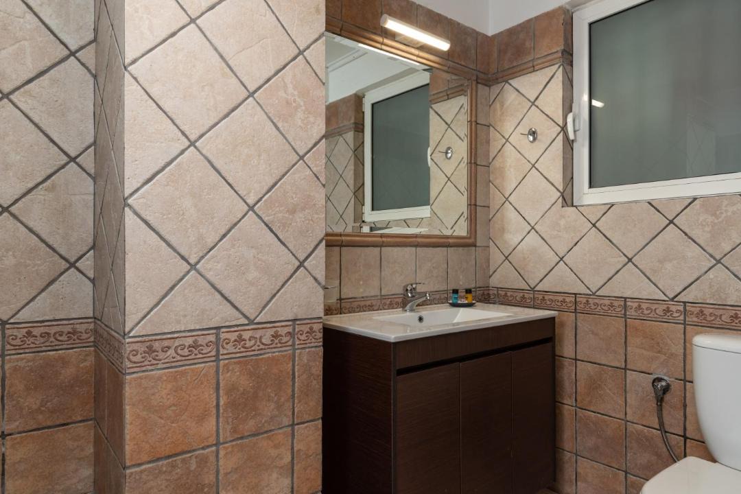 Photo of Bathroom in Neapoli