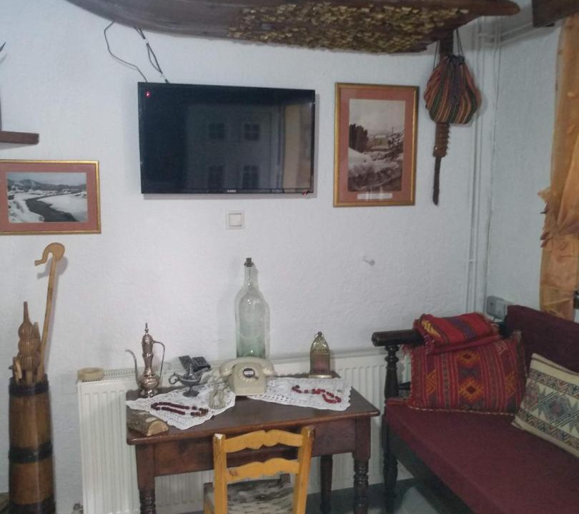Photo of Livingroom in Plati