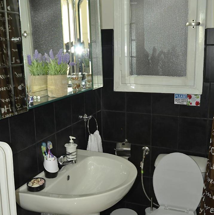 Photo of Bathroom in Koukaki
