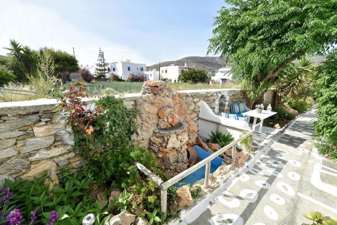 Photo of Others in Katapola