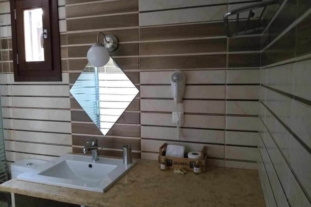 Photo of Bathroom in Neo Itilo