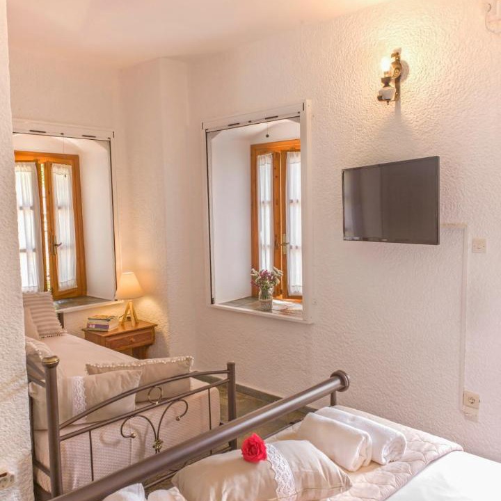 Photo of Bedroom in Lefktron