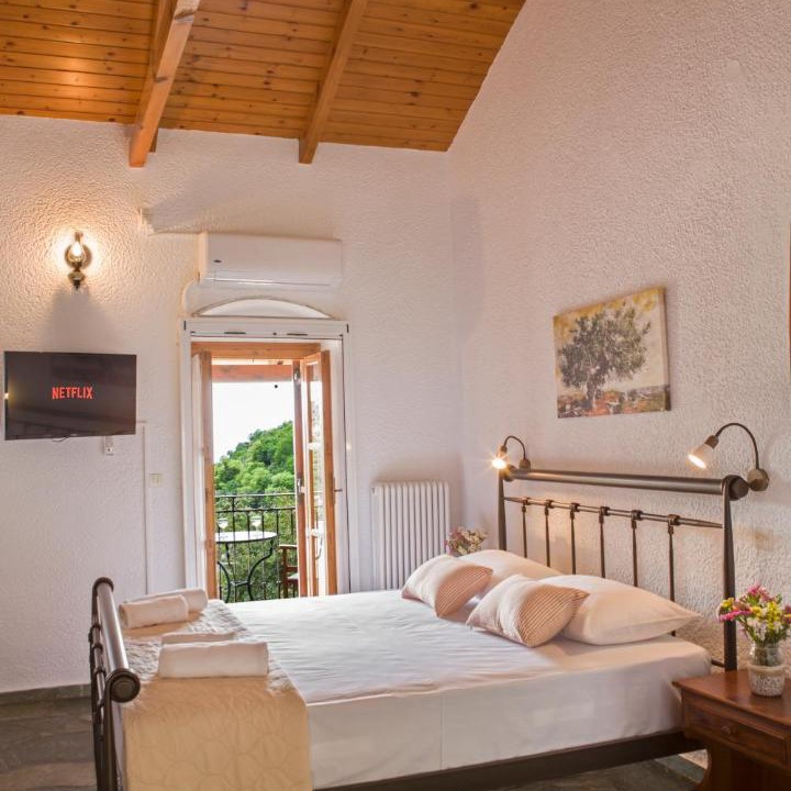 Photo of Bedroom in Lefktron