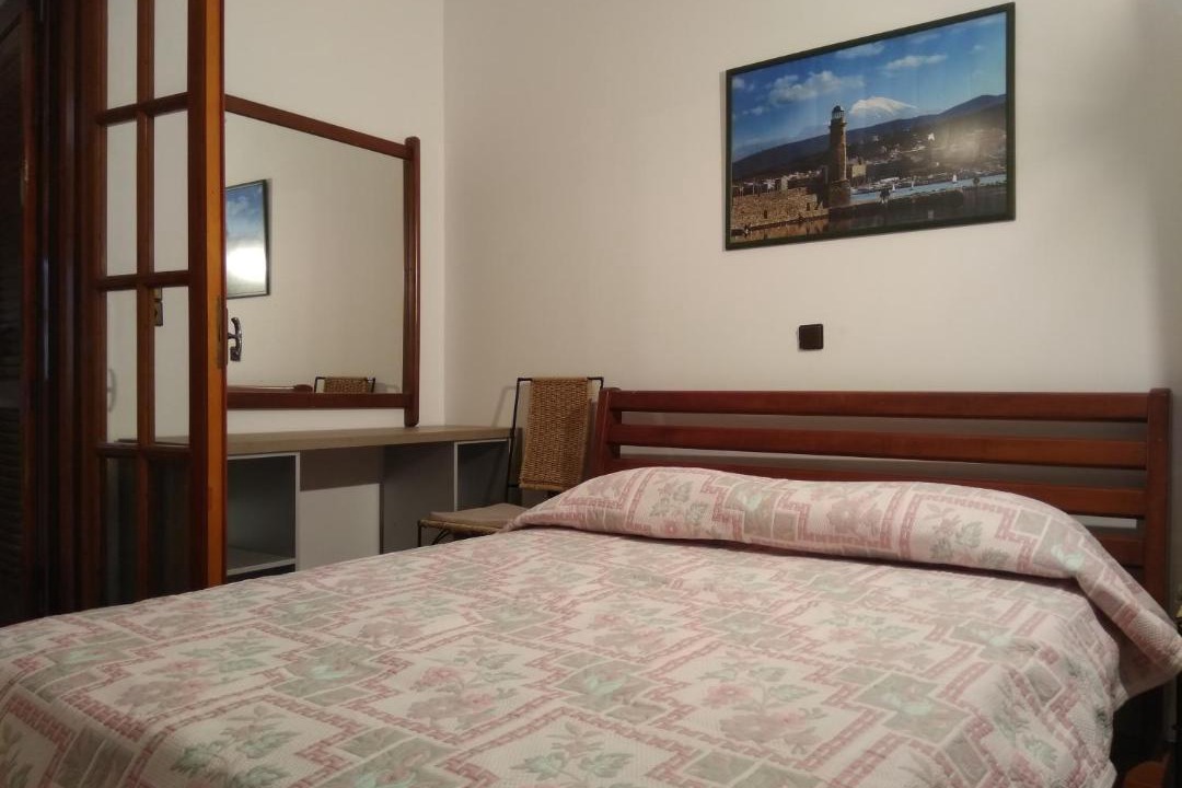 Photo of Bedroom in Atsipópoulon
