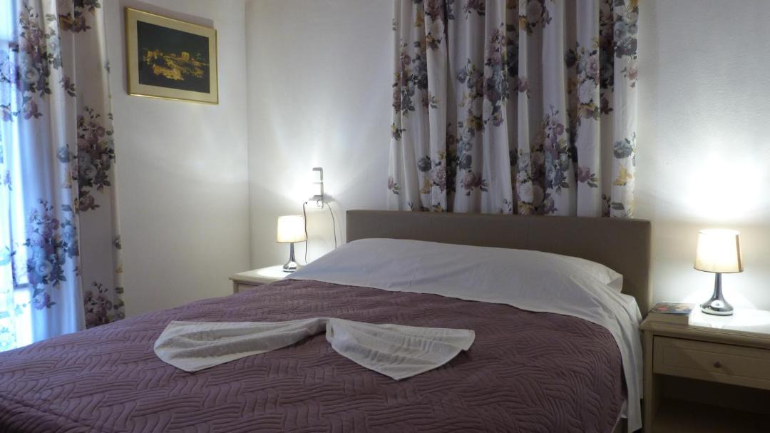 Photo of Bedroom in Neo Kalamaki