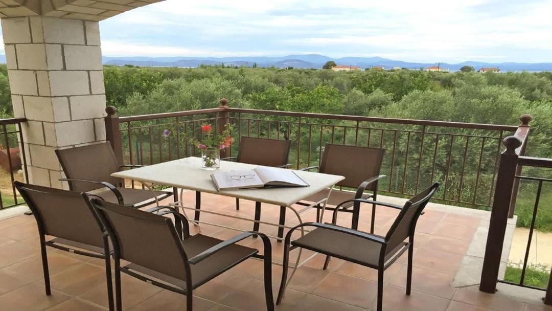Photo of Patio Balcony in Paralio Astros