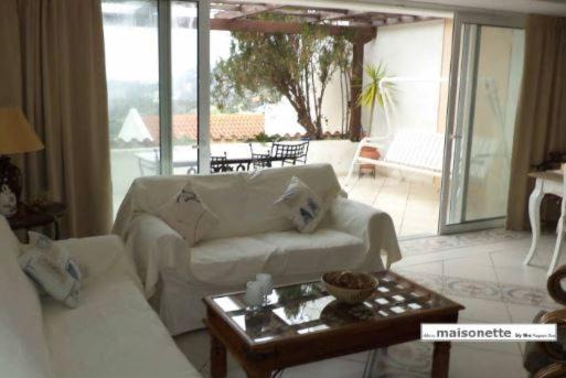 Photo of Livingroom in Katakali