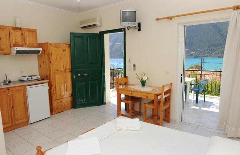 Photo of Others in Vassiliki