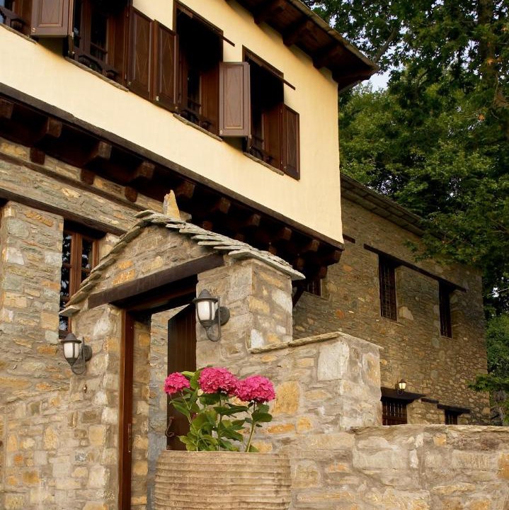 Photo of Buildings in Agios Lavrentios