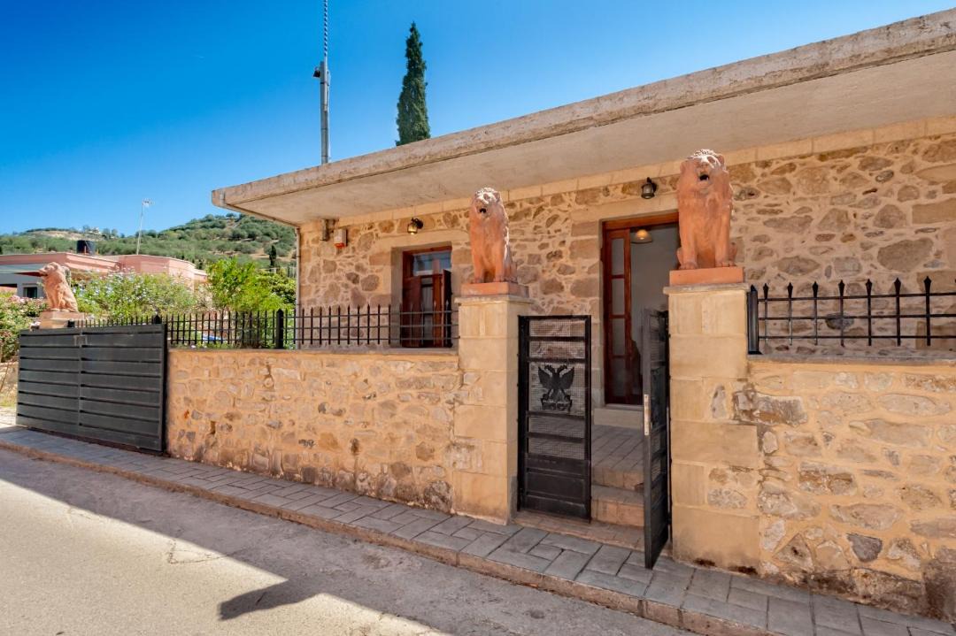 Photo of Buildings in Potamidha