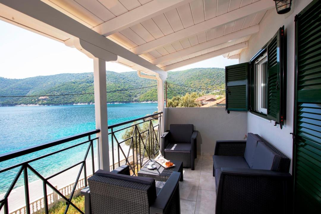 Photo of Patio Balcony in Mikros Gialos