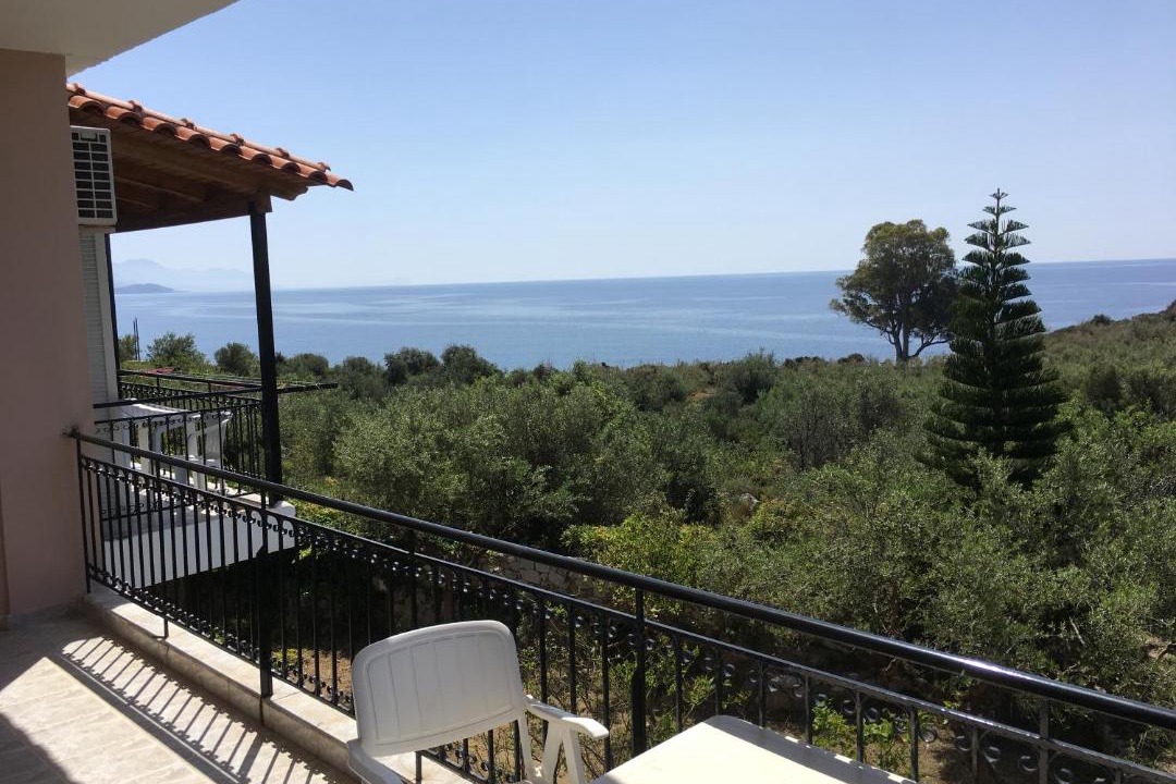 Photo of Patio Balcony in Lefktron