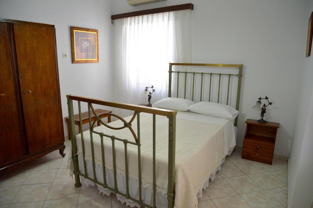 Photo of Bedroom in Tripiti