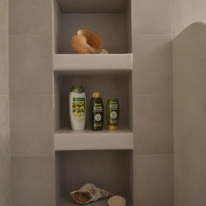 Photo of Bathroom in Tripiti