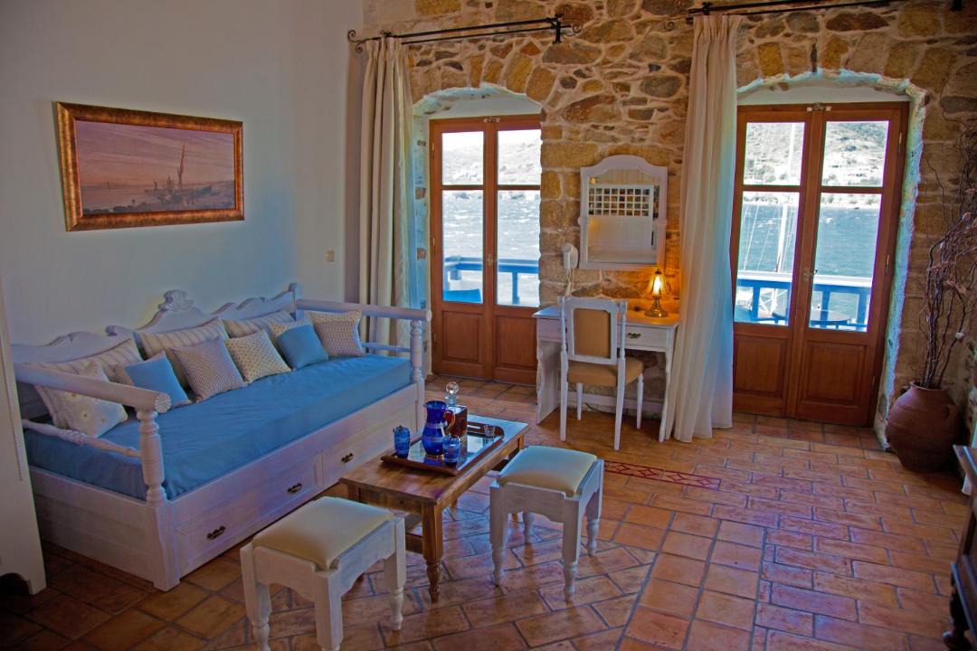 Photo of Livingroom in Katapola