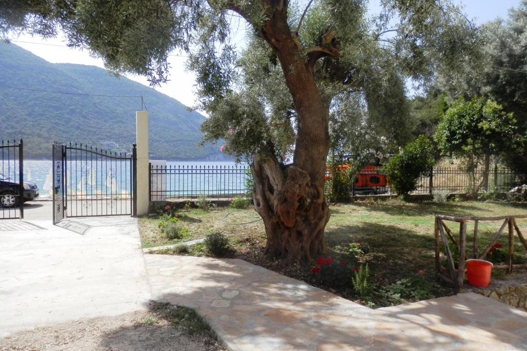 Photo of Buildings in Mikros Gialos