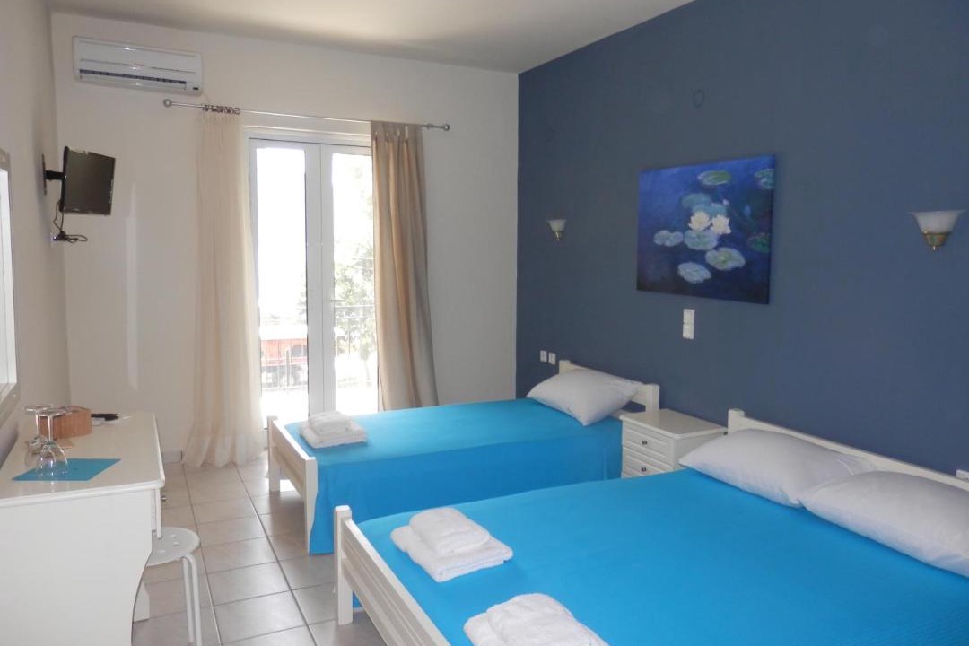 Photo of Bedroom in Mikros Gialos