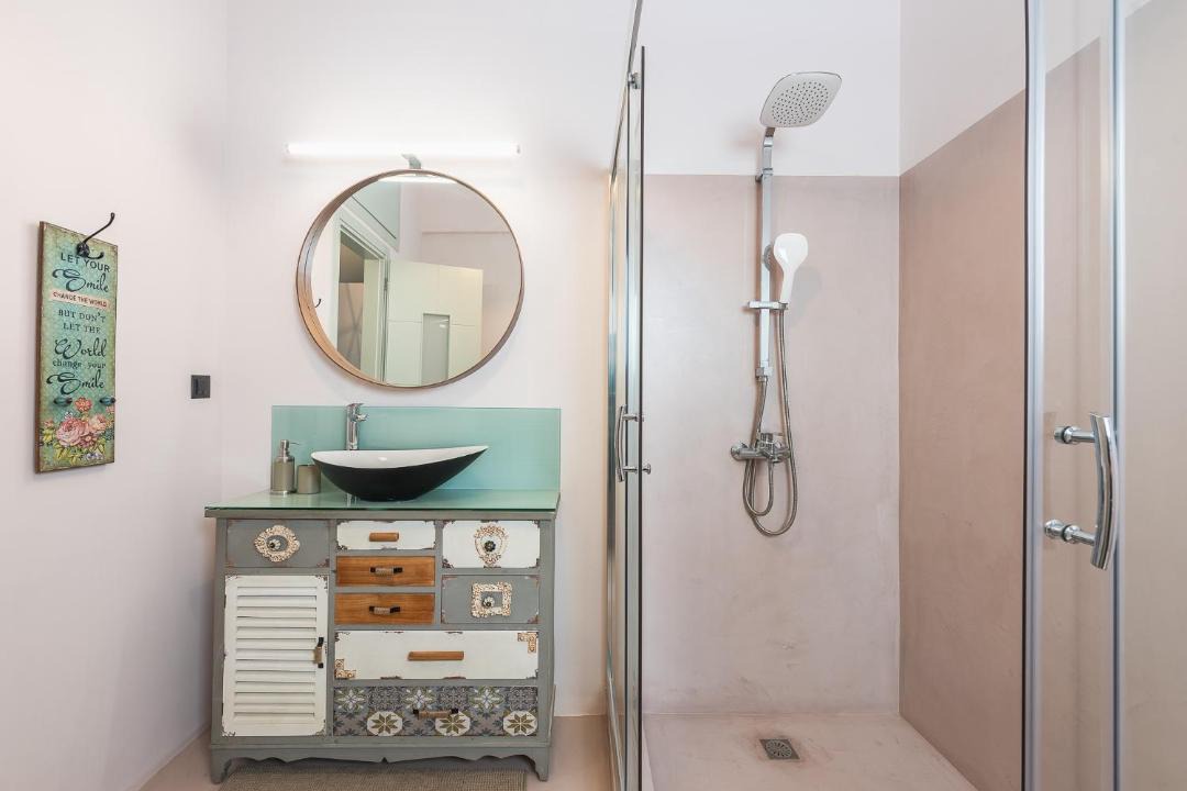 Photo of Bathroom in Ampelokipoi
