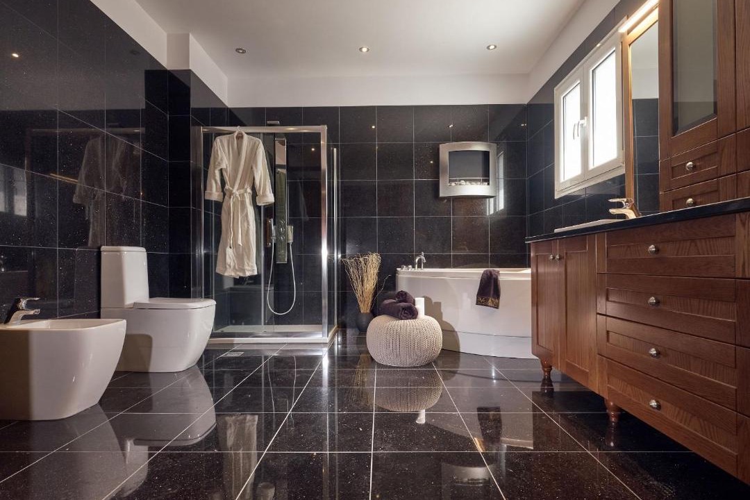 Photo of Bathroom in Akrotiri
