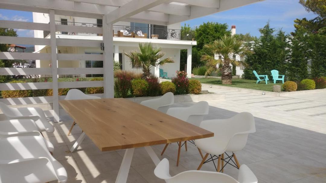 Photo of Patio Balcony in Pangaio