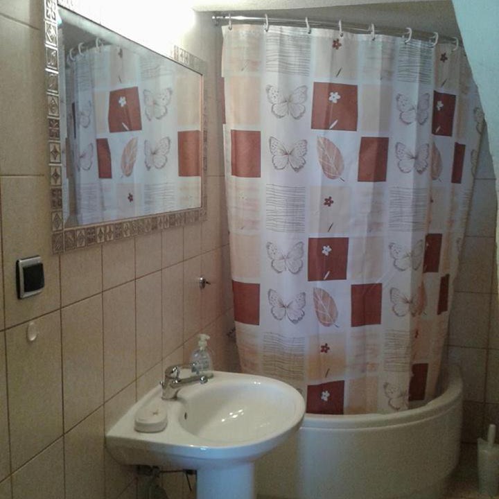 Photo of Bathroom in Skala Marion