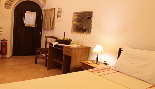 Economy Apartment, 2 Twin Beds, Kitchenette (Vota)