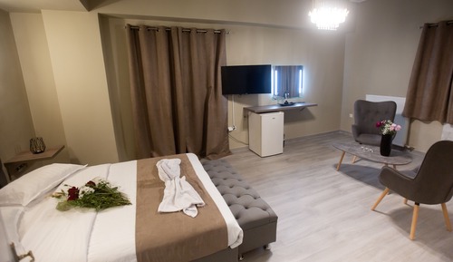 Suite, Hot Tub