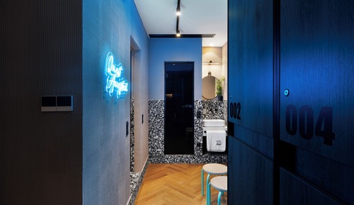 8Bed Dorm With Private Bathroom