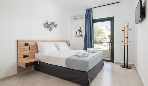 Superior Apartment, 1 Bedroom, Jetted Tub, Bay View